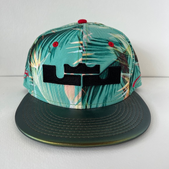 Nike Lebron SnapBack - Picture 6 of 7
